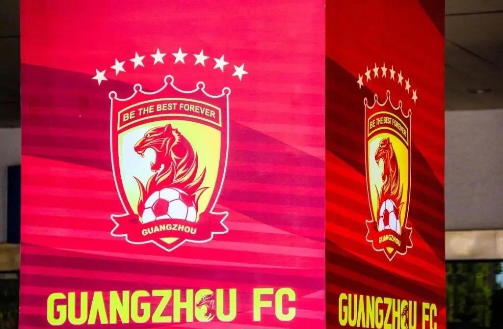 关于恒大继续全胜，夺得联赛领先地位牢不可破的信息